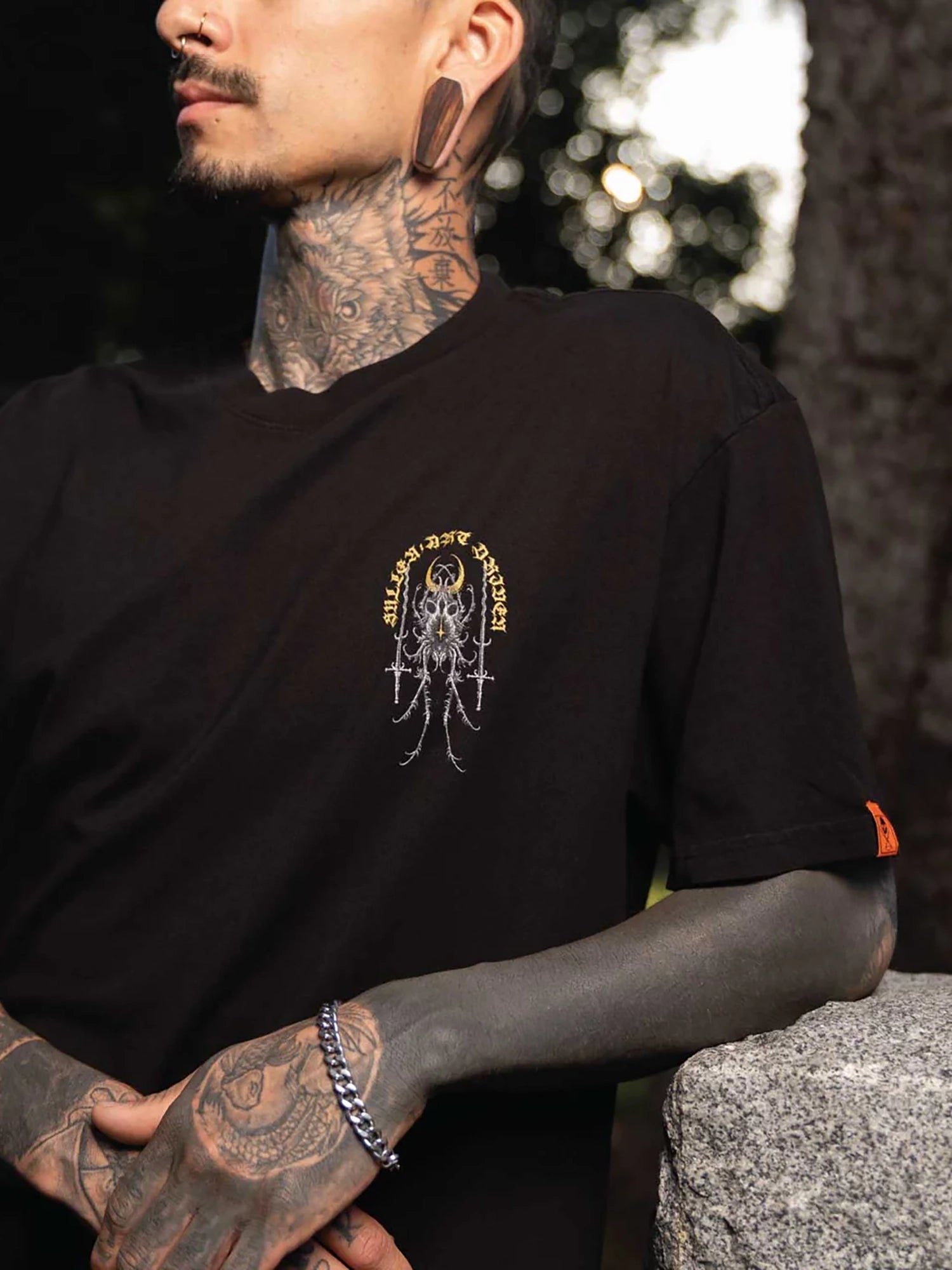 Sullen Men's Arachnid Premium T-shirt